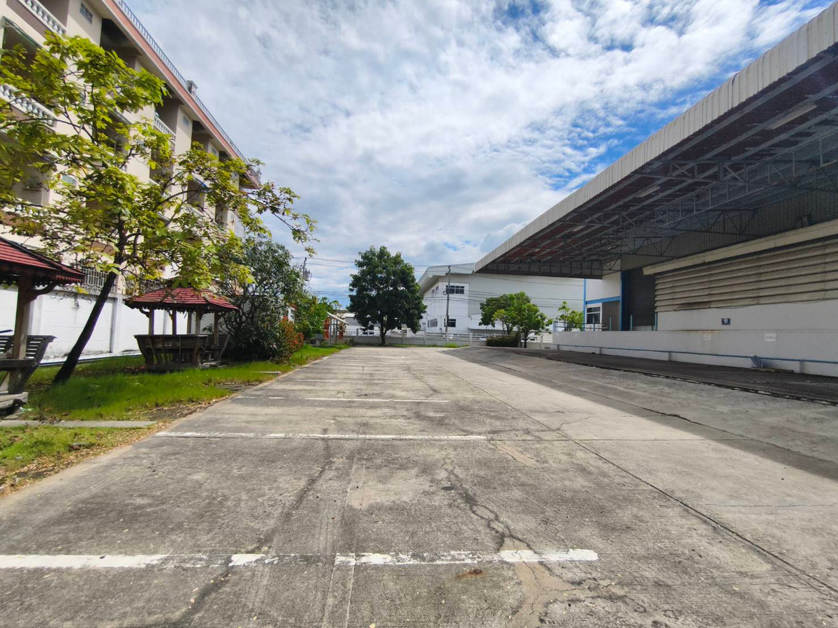 For RentFactoryBangna, Bearing, Lasalle : Factory/warehouse for rent “Purple area“ The best of the prime locations on Bangna-Trad Road, km. 23.