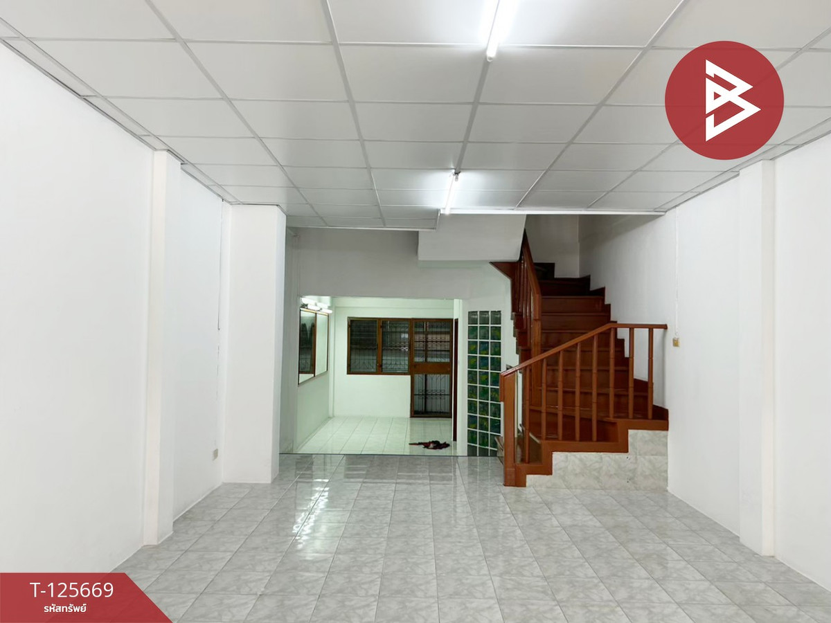 Townhouse for sale Nanthana Garden Village, Bang Pla 22, Bang Phli, Samut Prakan Loading...