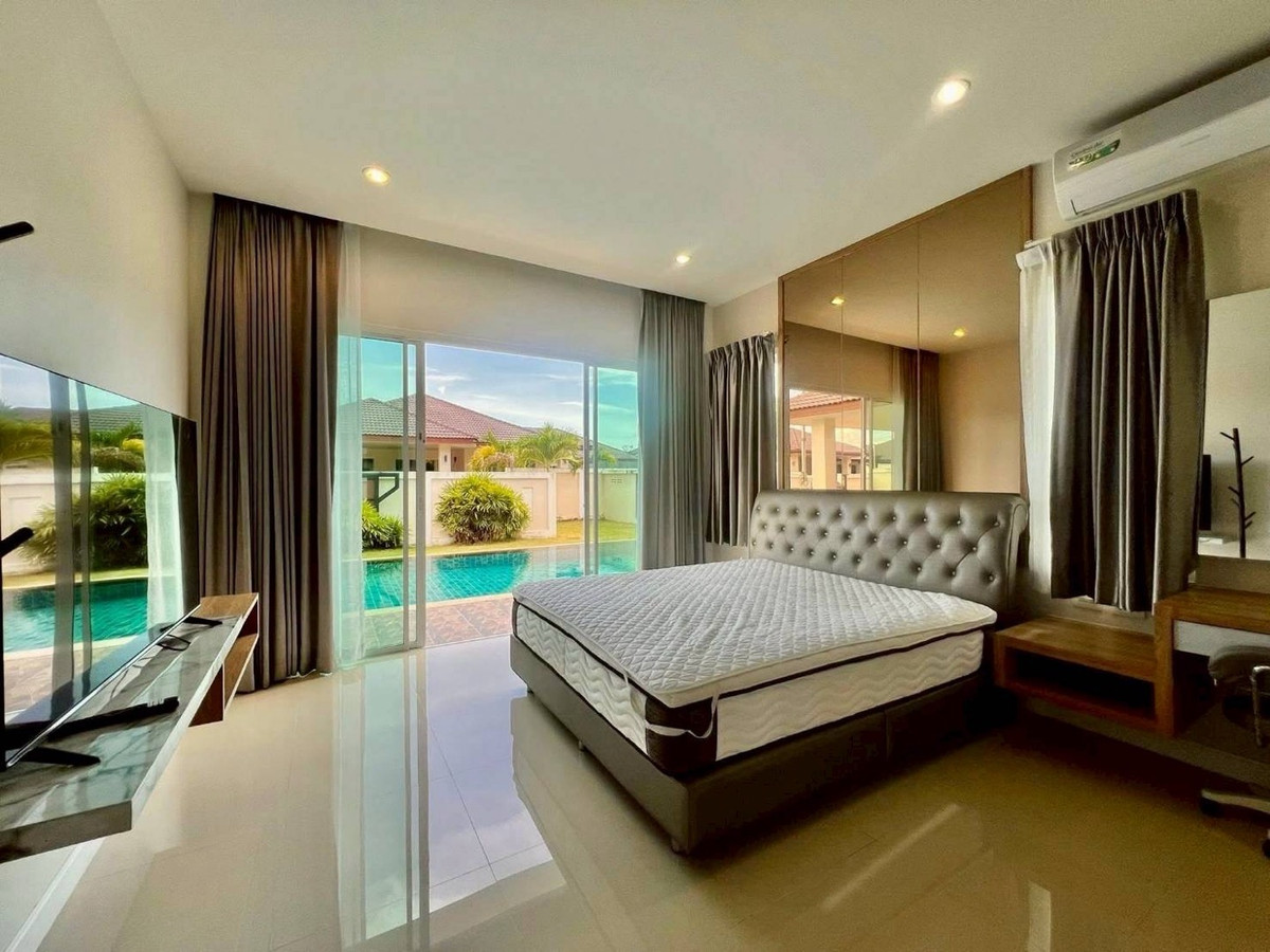 ให้เช่าพัทยา บางแสน ชลบุรี สัตหีบ : เช่าด่วนบ้านชั้นเดียวพูลวิลล่า โครงการ Gerden Ville ห้วยใหญ่ ขนาด 115 ตร.ว. พื้นที่ 460 ตร.ม. 3 ห้องนอน 3 ห้องน้ำ ราคาพิเศษ 60,000 บาท