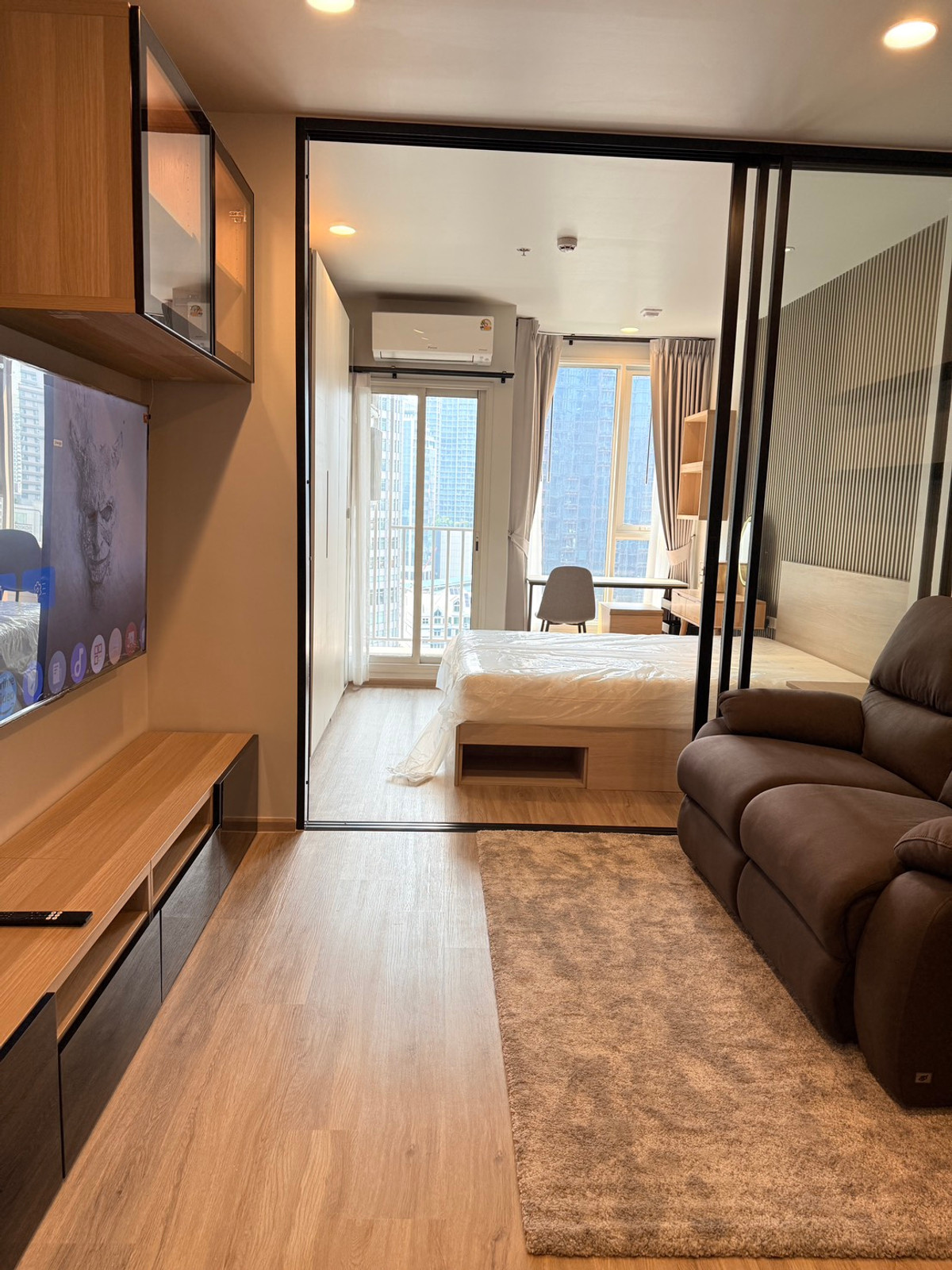 ให้เช่าคอนโดสุขุมวิท อโศก ทองหล่อ : อยู่ทองหล่อต้องจ่ายเท่าไหร่ ไลฟ์สไตล์คนเมืองที่แท้จริง ห้องใหม่พร้อมอยู่แล้ววันนี้