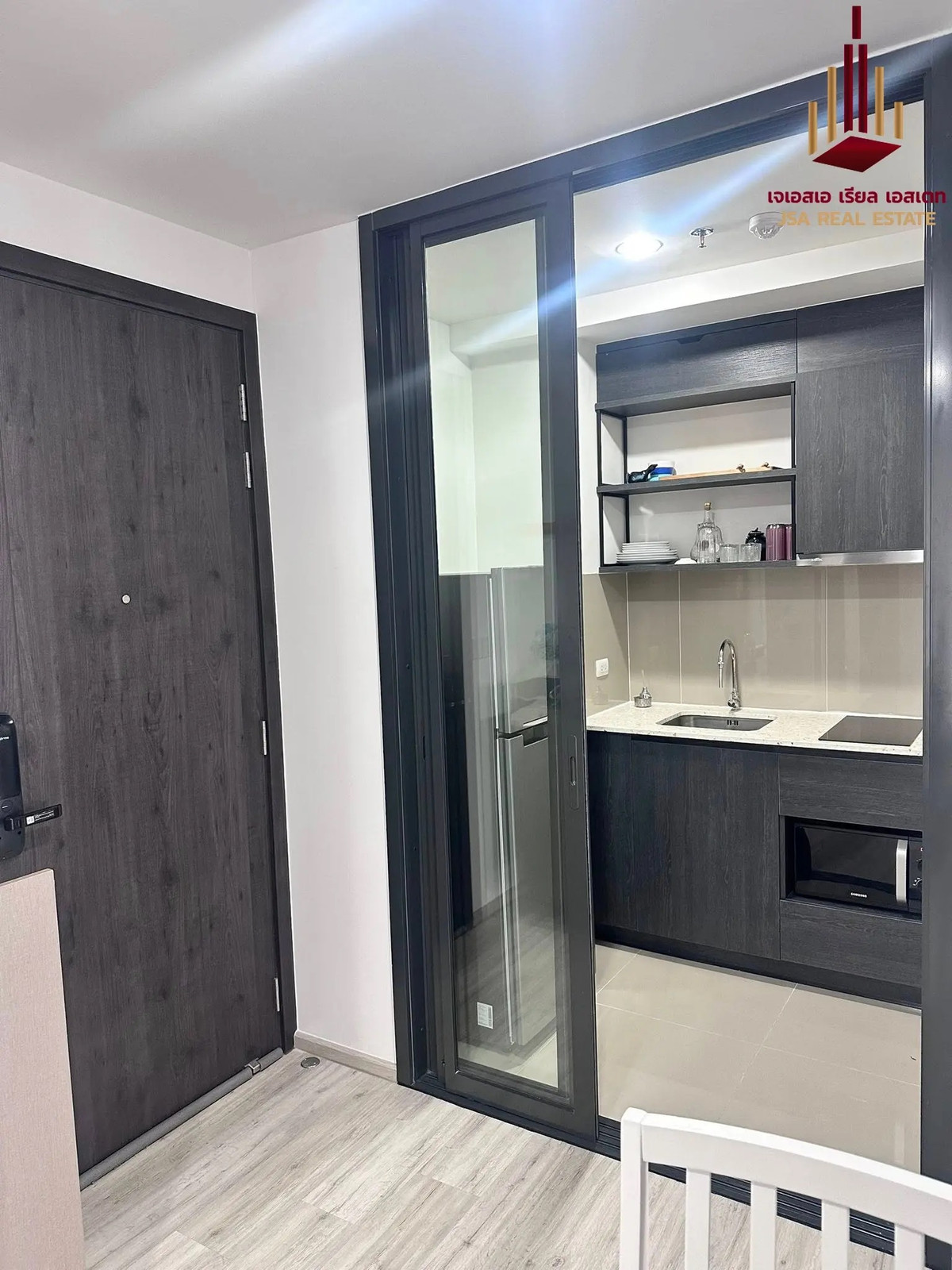 ขายคอนโดรัชดา ห้วยขวาง : ✨ For Sale: XT Huaikhwang Condo ✨ 💰 Only 8,900,000 THB