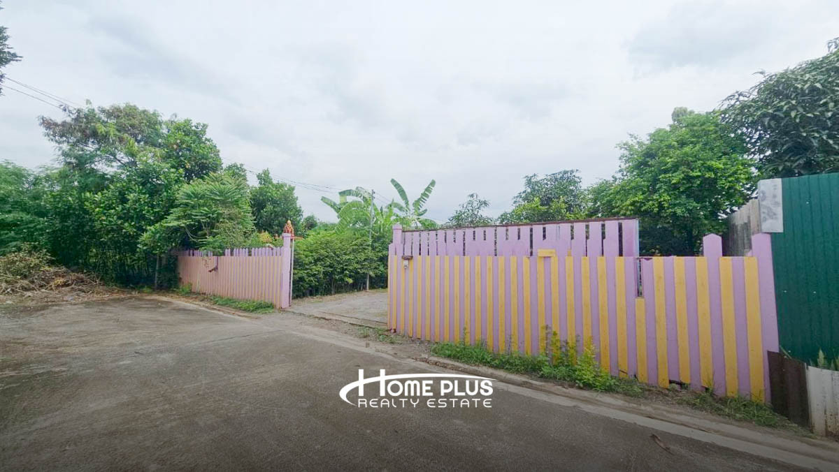 Land with a one-story house, Yokkabat Subdistrict. Ban Phaeo District, Samut Sakhon, area 120 square meters Loading...