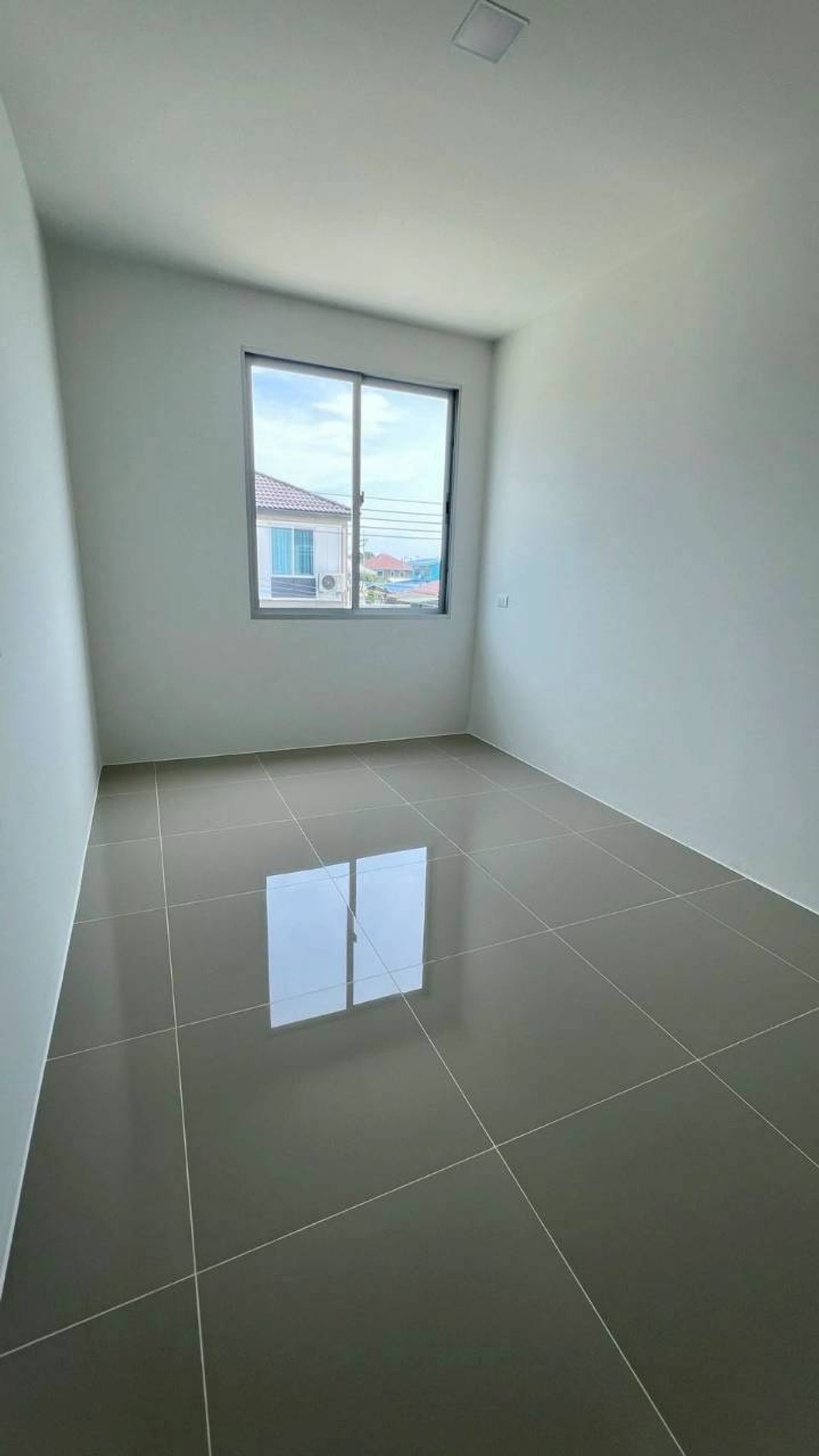 บ้านว่างให้เช่า – บ้านพฤกษา ศรีวารี PK 162 ทาวน์โฮม 2 ชั้น ดีไซน์ Modern Tropical  Loading...