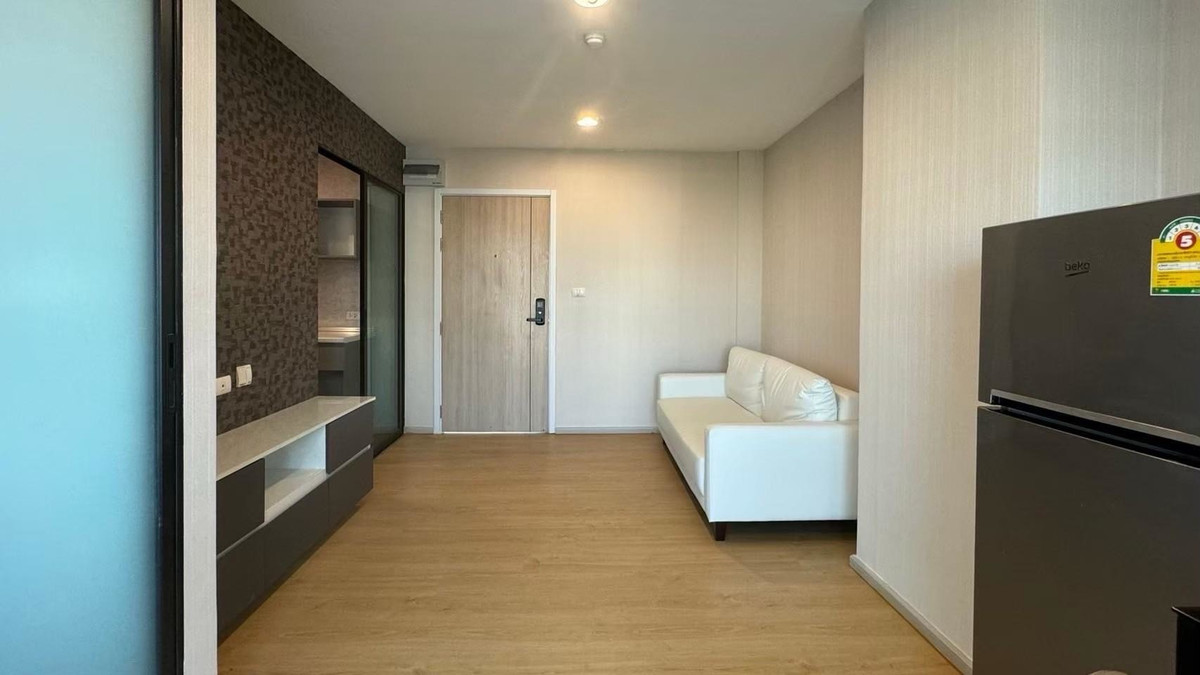 For SaleCondoBangna, Bearing, Lasalle : Condo for sale: The Excel Groove Lasalle, Condo Style Luxury Loft, good location, connected to many main routes. Large room 31.59 sq m, corner, 8th floor, 1,850,000 baht