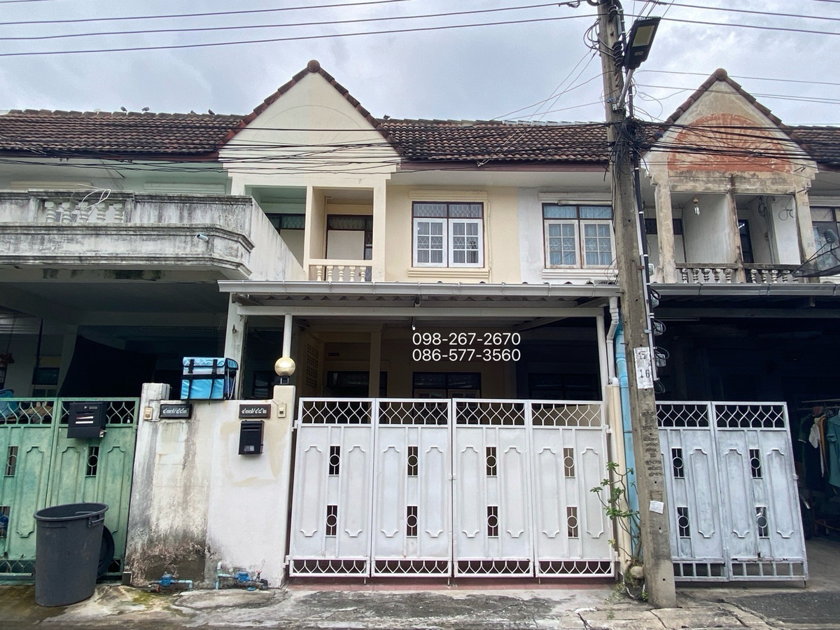 ขายทาวน์โฮมปิ่นเกล้า จรัญสนิทวงศ์ : ขายบ้านตามสภาพ ทาวน์เฮ้าส์หมู่บ้านแก้ววิลล่า จรัญสนิทวงศ์ 35 ราคา2.59 ล้าน ฟรีโอน