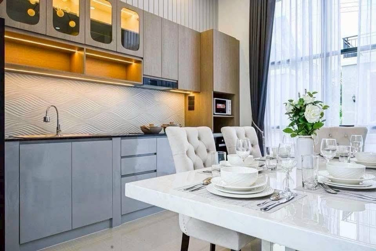 ให้เช่าพัทยา บางแสน ชลบุรี สัตหีบ : ให้เช่าด่วนบ้านพูลวิลล่า โครงการ อยู่ดี 2 พัทยา ขนาด 60 ตร.ว. พื้นที่ 240 ตร.ม. 3 ห้องนอน 4 ห้องน้ำ จดบริษัทได้ ราคาพิเศษ 80,000 บาท