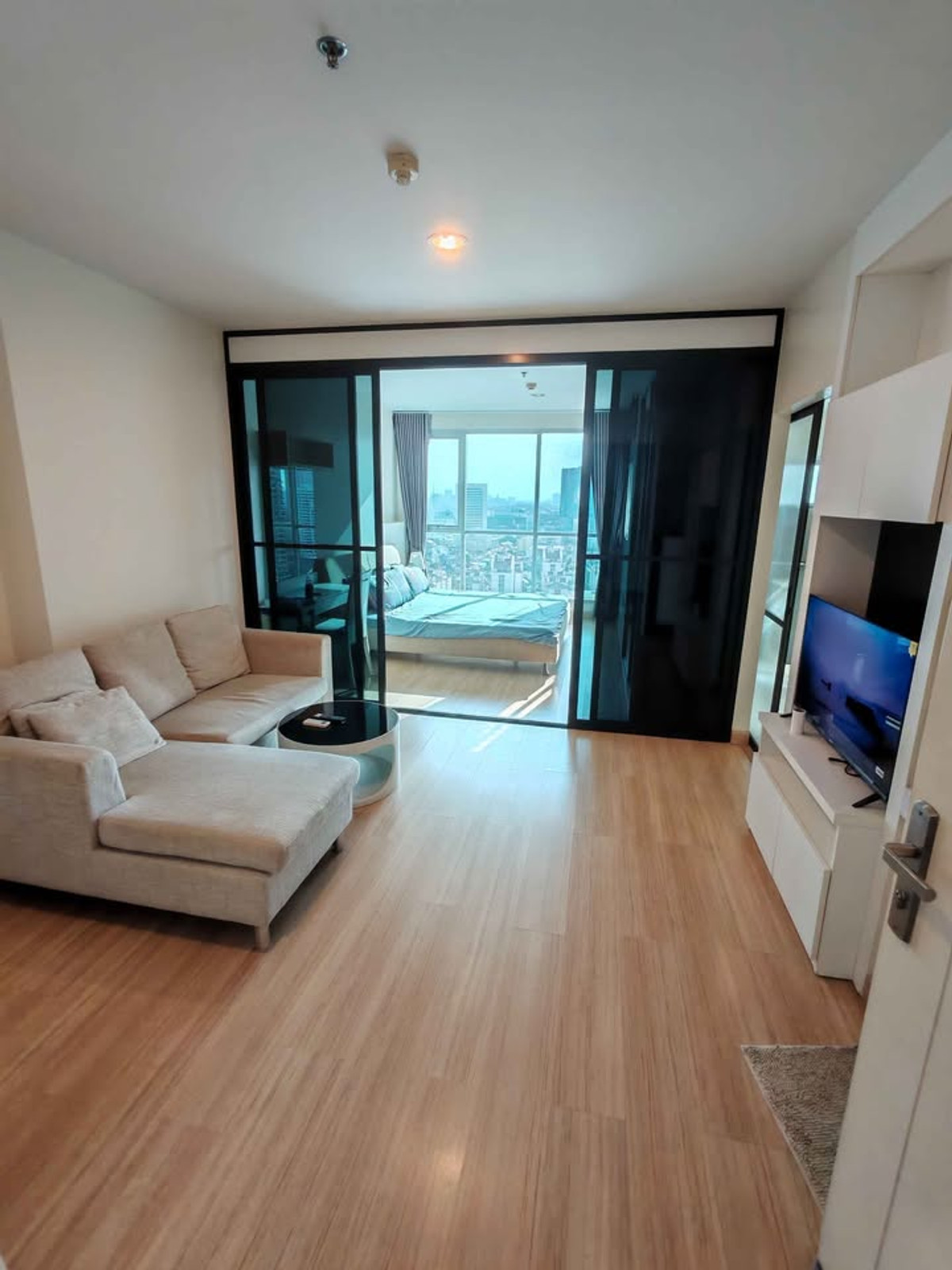 For RentCondoLadprao, Central Ladprao : 🔴17,000฿🔴 𝐋𝐢𝐟𝐞 @ 𝐋𝐚𝐝𝐩𝐫𝐚𝐨 𝟏𝟖┃Life Add Lat Phrao 18 ✅ Near MRT Lat Phrao 200 meters. Happy to serve you. If interested, talk to us. 𝙇𝙄𝙉𝙀 is here (very quick response):​📱 Property code​ 6810-3103📱: Line ID:@bbcondo88