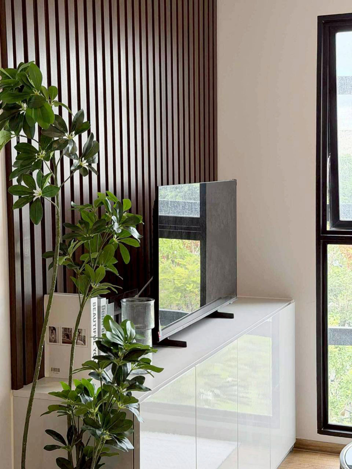 คอนโดให้เช่า เดือนละ 20,000 บาท ใกล้บิ๊กซีดอนจั่นเพียง 5 นาที No.7C032 Loading...