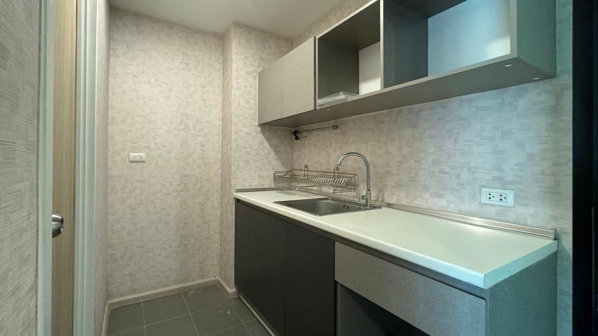 For SaleCondoBangna, Bearing, Lasalle : Condo for sale: The Excel Groove Lasalle, Condo Style Luxury Loft, good location, connected to many main routes. Large room 31.59 sq m, corner, 8th floor, 1,850,000 baht