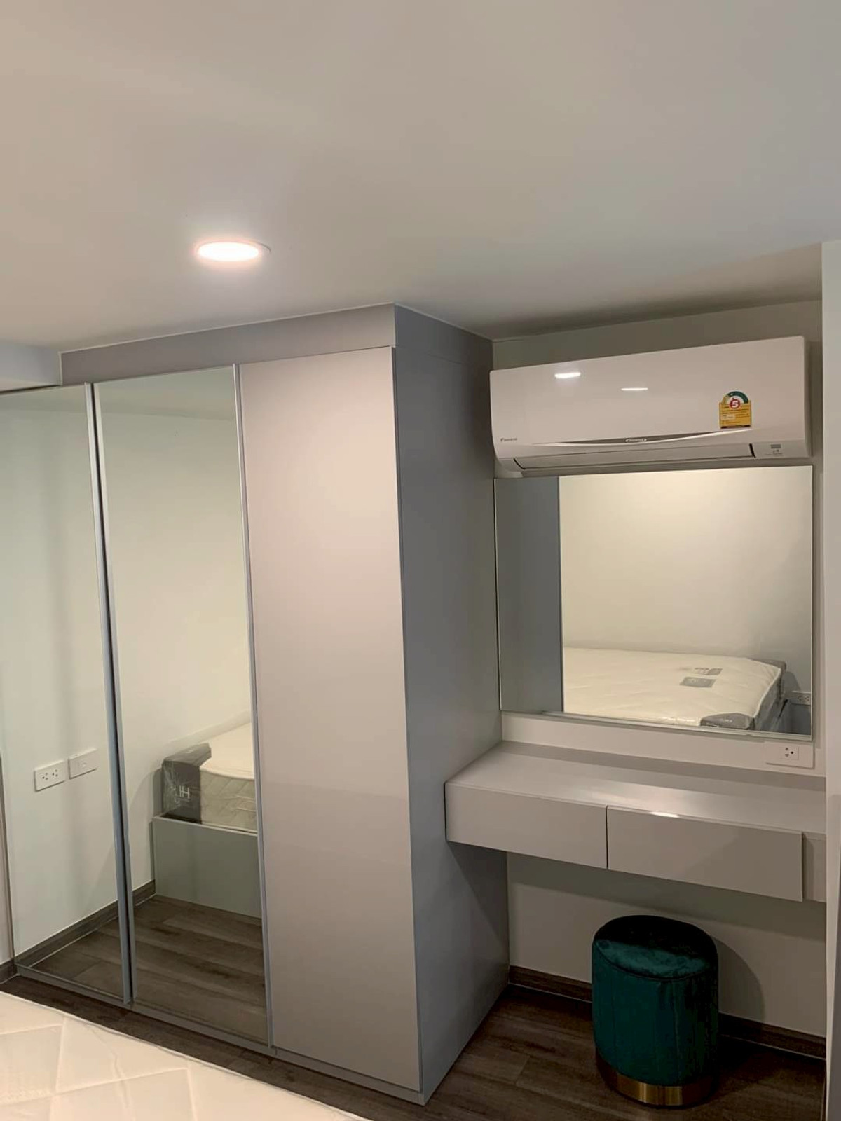 ð āļāļĨāđāļāļĒāđāļāđāļē Knightsbridge Space āļāļĢāļ°āļĢāļēāļĄ 9 āđāļāļĨāđ MRT āļāļĢāļ°āļĢāļēāļĄ 9 ð Loading...