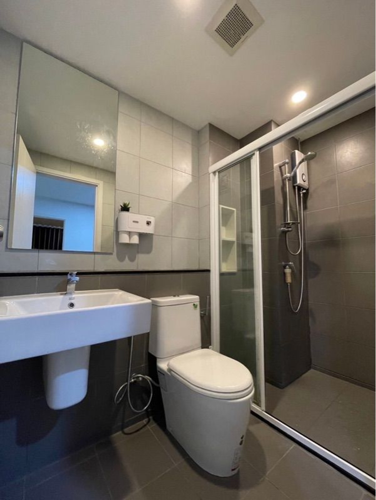 ขายราคาดีที่สุดเอลลิโอ เดล มอสส์ พหลโยธิน34 ใกล้รถไฟฟ้า BTS เสนานิคม ห้องใหญ่แบบ 1bed plus อยู่สบาย  064-974-2441 Loading...