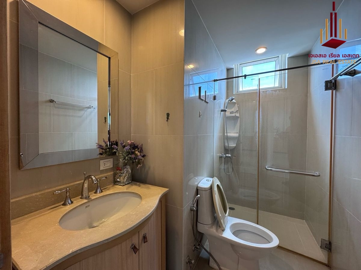 ขายคอนโดสาทร นราธิวาส : ✨ For Sale : The Empire Place  Condo  ✨  💰 only 16,990,000  thb