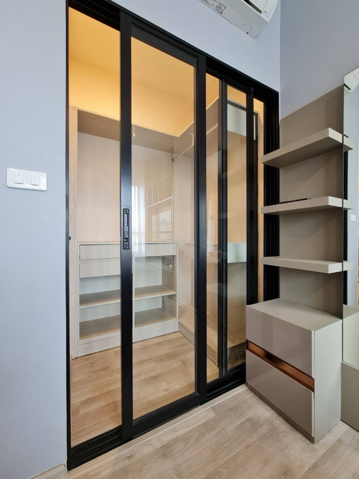 ขายคอนโดบางนา แบริ่ง ลาซาล : คอนโด High Rise บนถนนบางนาตราด ใกล้ Mega Bangna