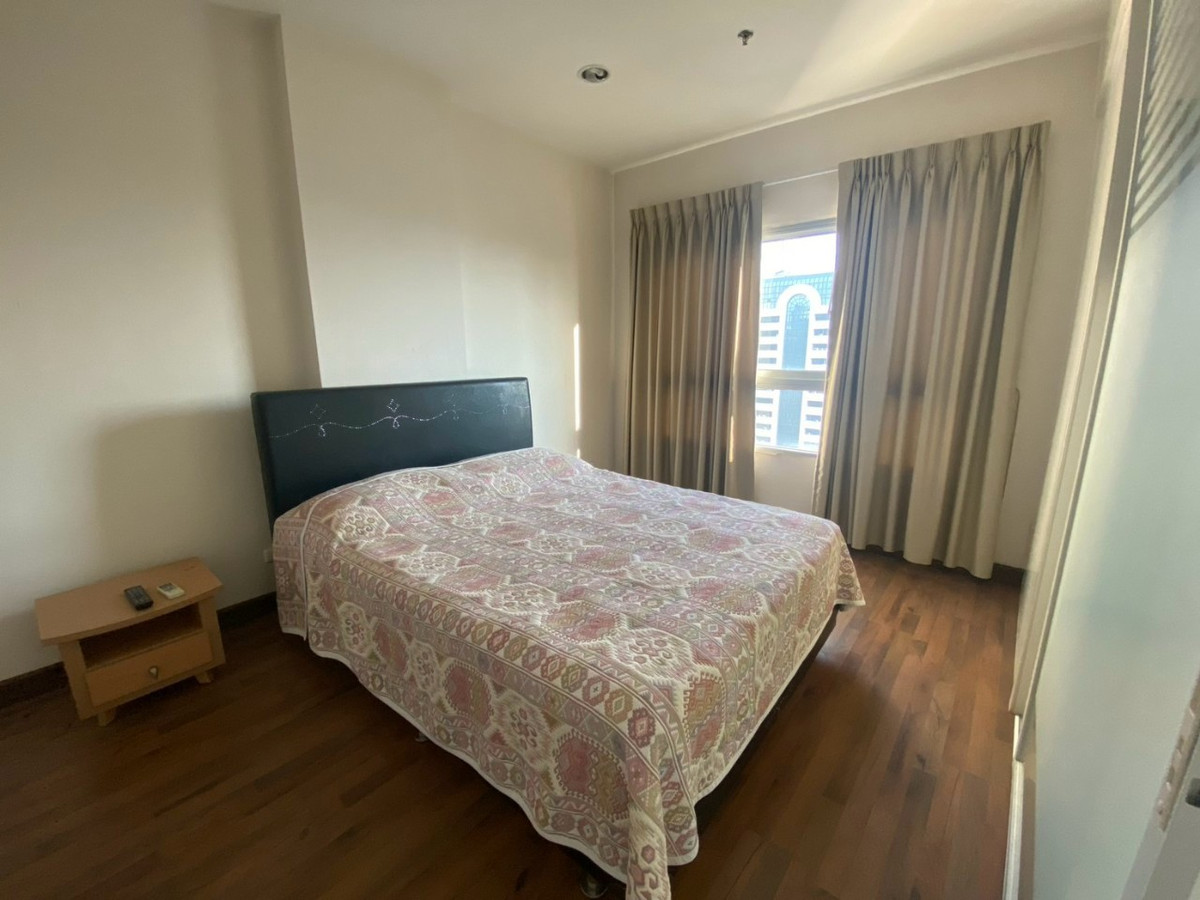 For SaleCondoWongwianyai, Charoennakor : Condo for sale Q House Condo Sathorn (Q House Condo Sathorn), size 48.23 square meters, next to BTS Krung Thonburi.