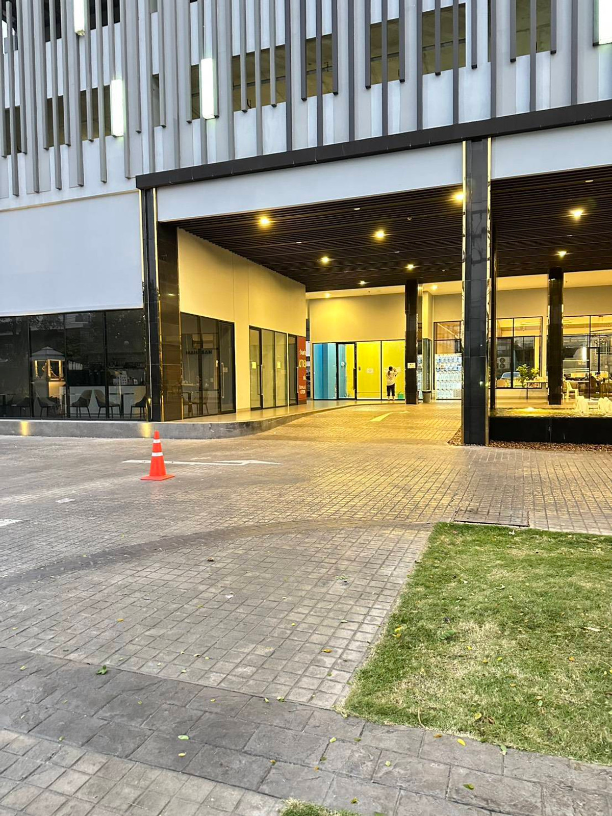 For SaleCondoPinklao, Charansanitwong : Condo for sale Supalai Loft, Yaek Fai Chai Station lower than market price