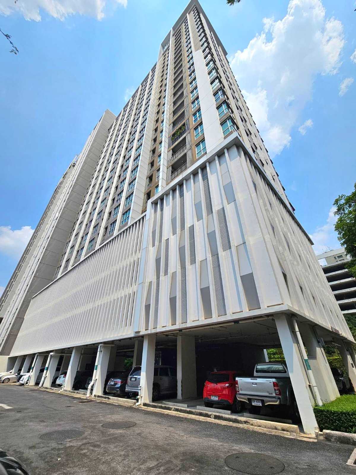 For SaleCondoRattanathibet, Sanambinna : Selling at a loss, The Hotel Condo, lowest price, cheapest in the project.