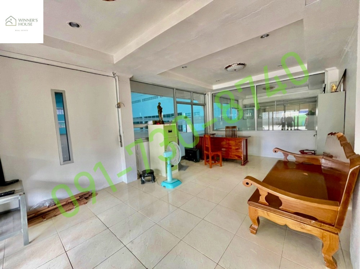 โกดังนนทบุรี บางใหญ่ บางบัวทอง : ขายและให้เช่า โรงงาน โกดัง 2หลัง สภาพเหมือนใหม่ ต.พิมลราช อ.บางบัวทอง นนทบุรี เนื้อที่1ไร่  พื้นที่ใช้สอยรวมมากกว่า 1,500ตรม. 