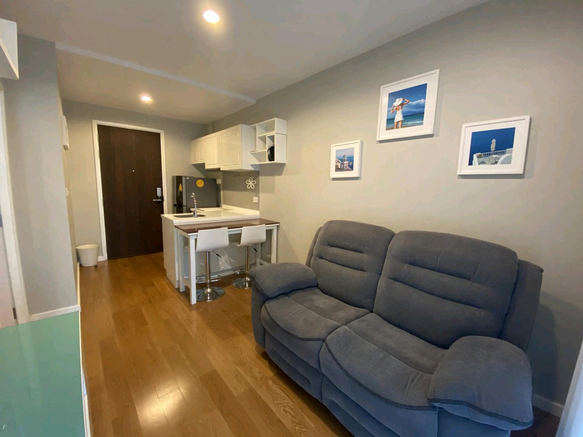 For rent Condolette Dwell Sukhumvit 26 BTS Phrom Phong Loading...