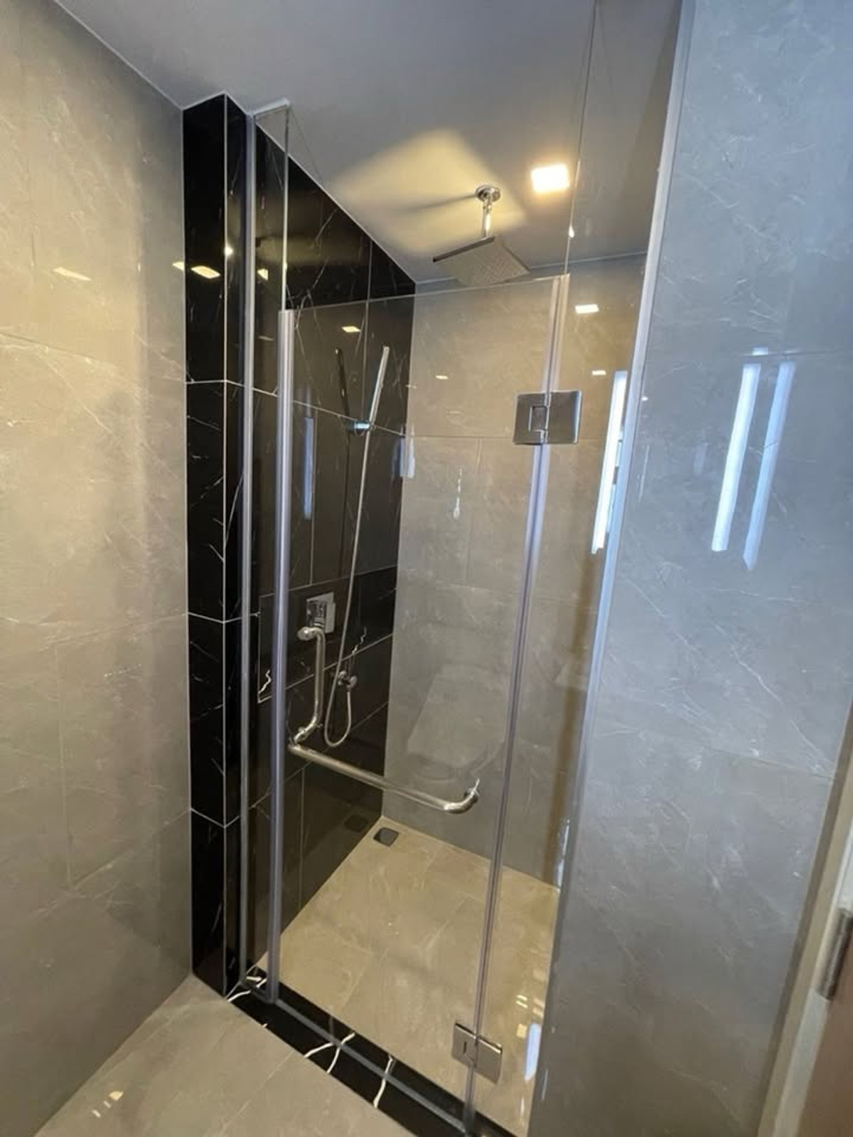 ให้เช่าคอนโดพระราม 9 เพชรบุรีตัดใหม่ RCA : เช่าคอนโด One9Five Asoke - Rama 9/วันไนน์ไฟว์ อโศก - พระราม 9 (B6811006)