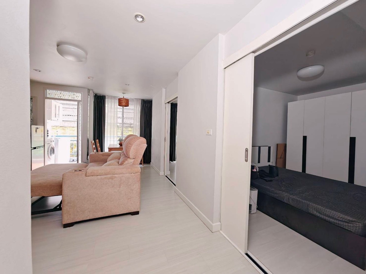 Urgent sale Loading...