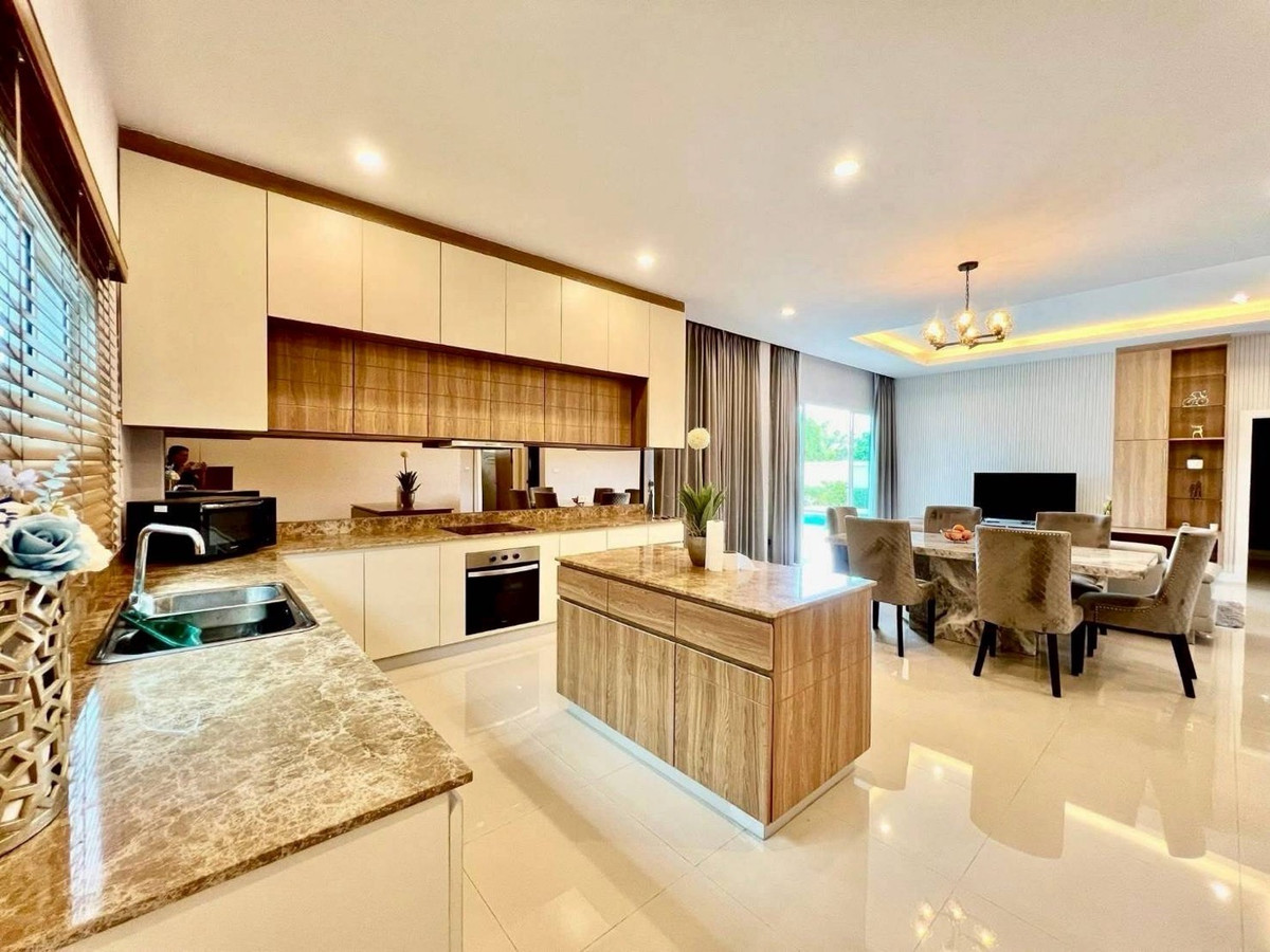 ให้เช่าพัทยา บางแสน ชลบุรี สัตหีบ : เช่าด่วนบ้านชั้นเดียวพูลวิลล่า โครงการ Gerden Ville ห้วยใหญ่ ขนาด 115 ตร.ว. พื้นที่ 460 ตร.ม. 3 ห้องนอน 3 ห้องน้ำ ราคาพิเศษ 60,000 บาท