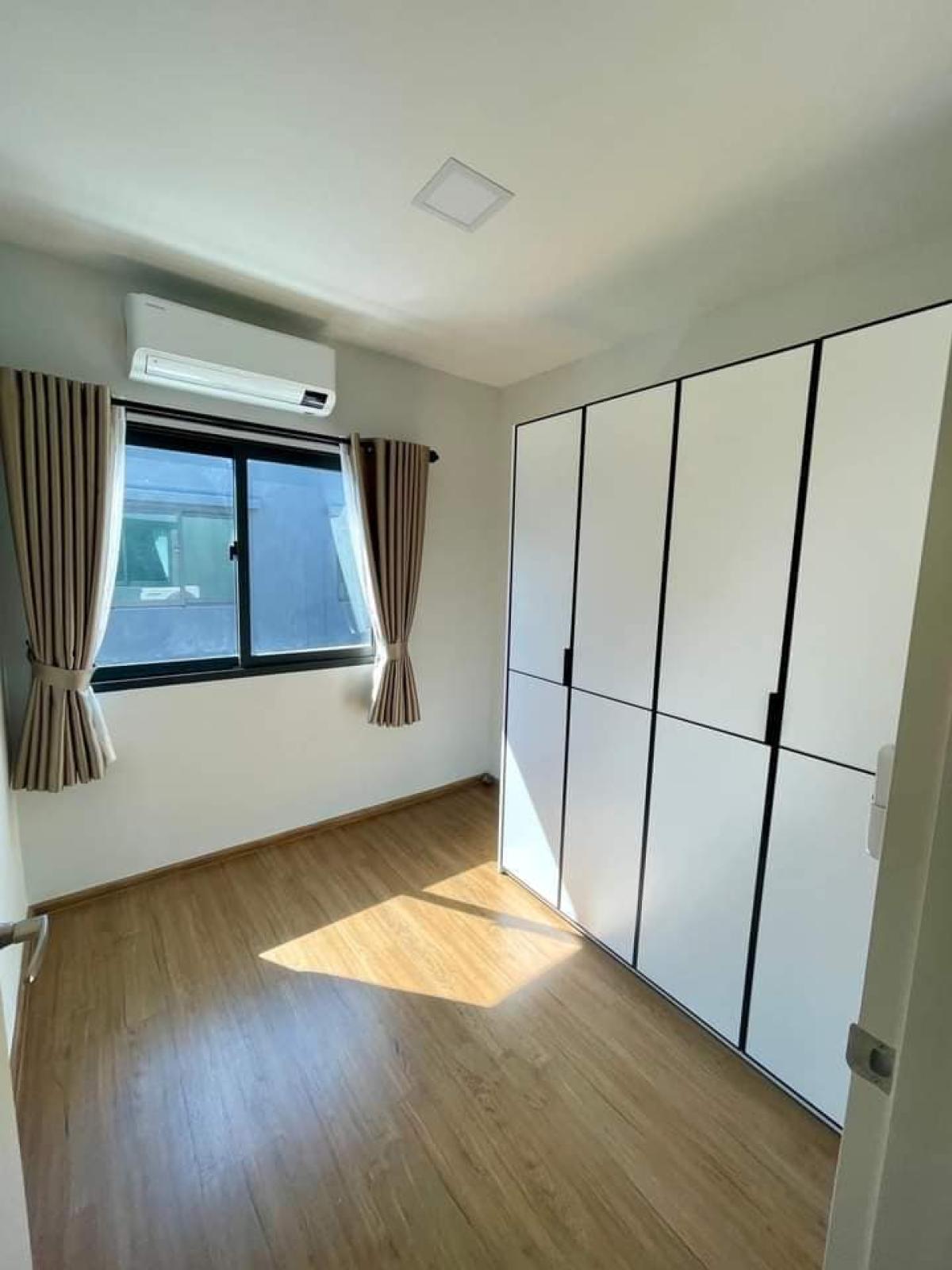 OP01712 - Pleno Sukhumvit - Bangna 2 :  พลีโน่ สุขุมวิท - บางนา 2 - Mega Bangna, International School (SISB / TCIS / Concordian), Suvarnabhumi Airport Loading...