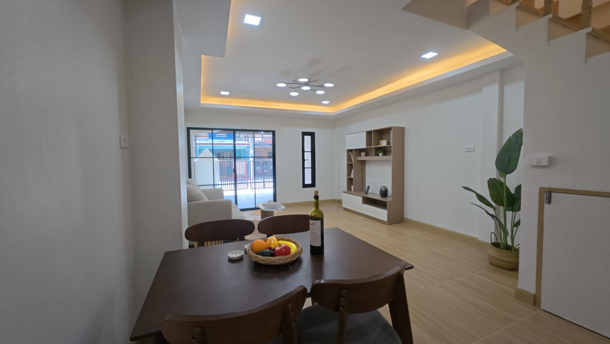 ขายทาวน์โฮมนวมินทร์ รามอินทรา : ขายทาวน์เฮ้าส์/ทาวน์โฮม เค.ซี. คลัสเตอร์ รามอินทรา - ซาฟารี รีโนเวทใหม่ สามวาตะวันตก เขต คลองสามวา กรุงเทพ CX-147995