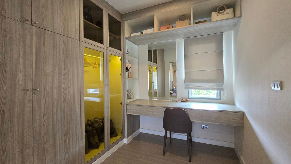 For RentHousePattanakan, Srinakarin : Single house for rent: Perfect Place 2 — New Krungthep Kreetha Road. Beautiful house ready to move in Near international schools / expressways / famous department stores, 2-storey detached house, modern style, on an area of ​​90 square meters, spacious us