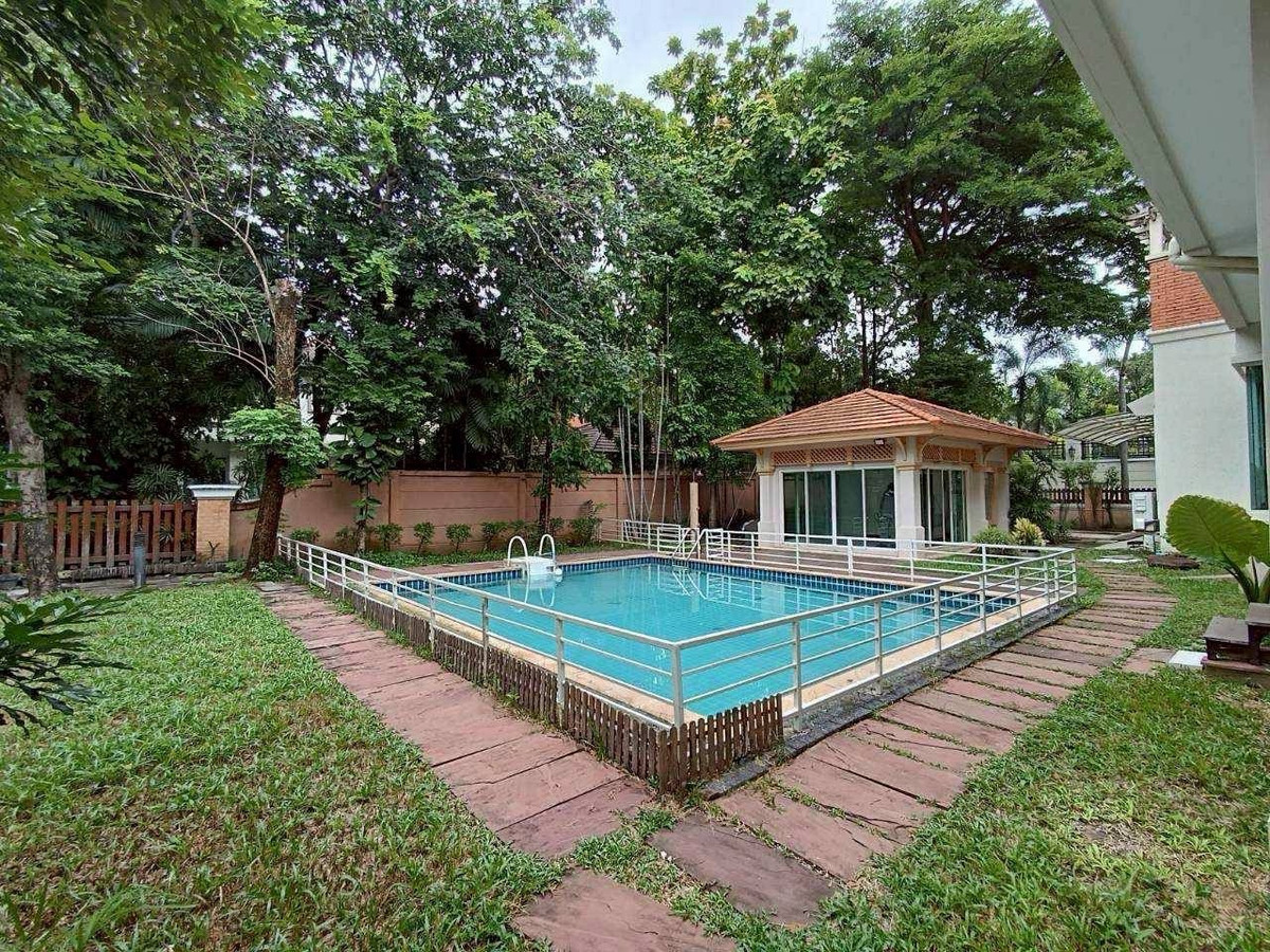 ให้เช่าบ้านบางนา แบริ่ง ลาซาล : ให้เช่า‼️บ้านเดี่ยว เนื้อที่ 351 ตร.ว. ซอยลาซาน ถนนสุขุมวิท 107  บางนา  กรุงเทพฯ  รีโนเสทใหม่  สวยกิ๊ก📌