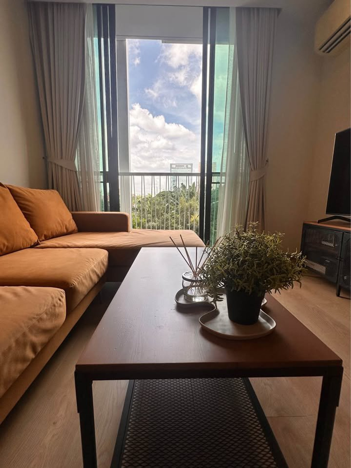 ให้เช่าคอนโดสุขุมวิท อโศก ทองหล่อ : เช่าคอนโด Noble Recole/โนเบิล รีโคล สุขุมวิท 19 (G6811003)