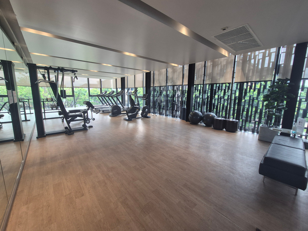 ให้เช่าบ้านพัฒนาการ ศรีนครินทร์ : ( ให้เช่าบ้านเดี่ยว 3 ชั้น! ) 4 ห้องนอน 5 ห้องน้ำ Vana Residence พระราม 9 - ศรีนครินทร์ (กรุงเทพกรีฑาตัดใหม่)