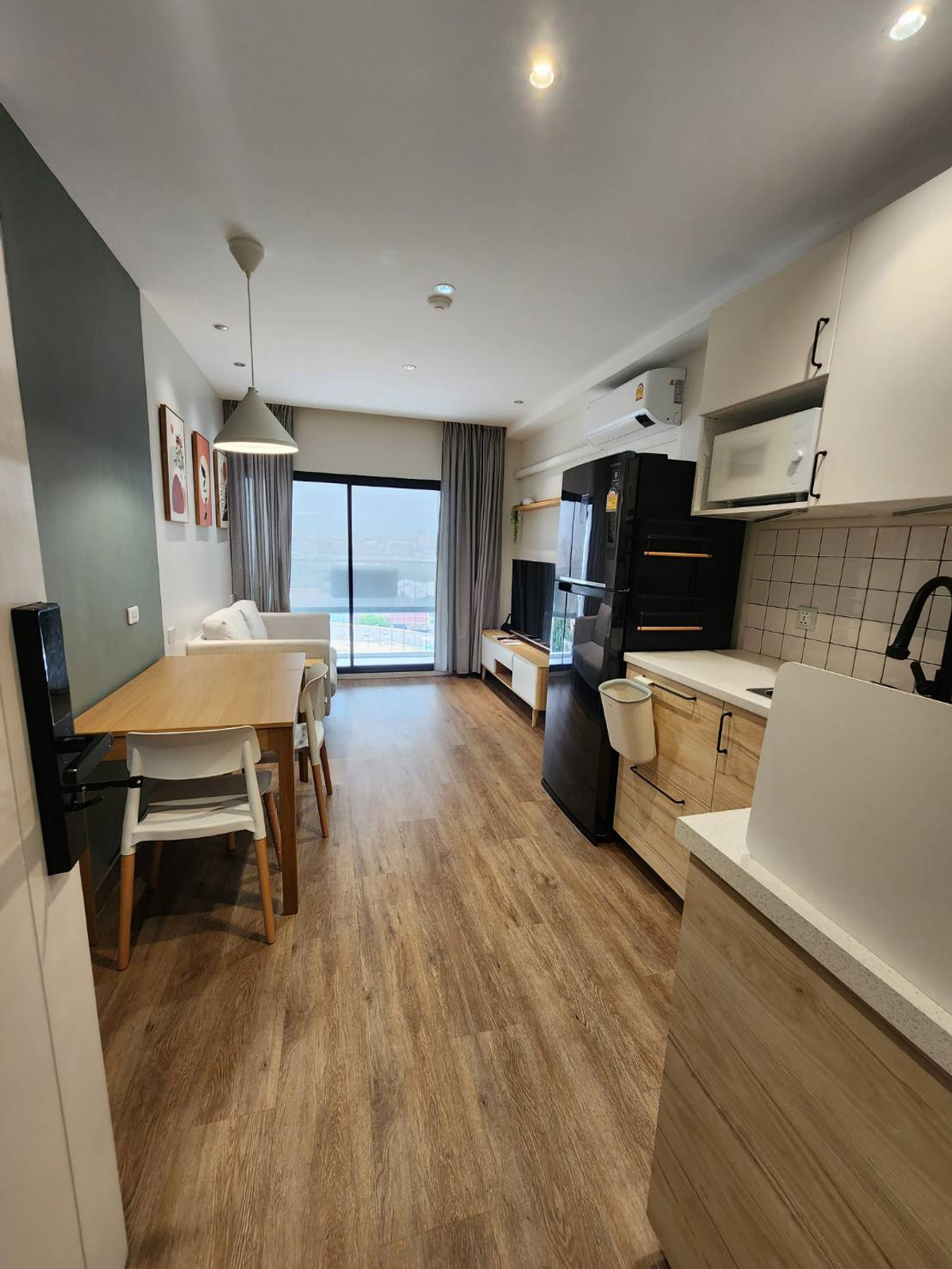 For SaleCondoRama9, Petchburi, RCA : Near MRT Rama 9