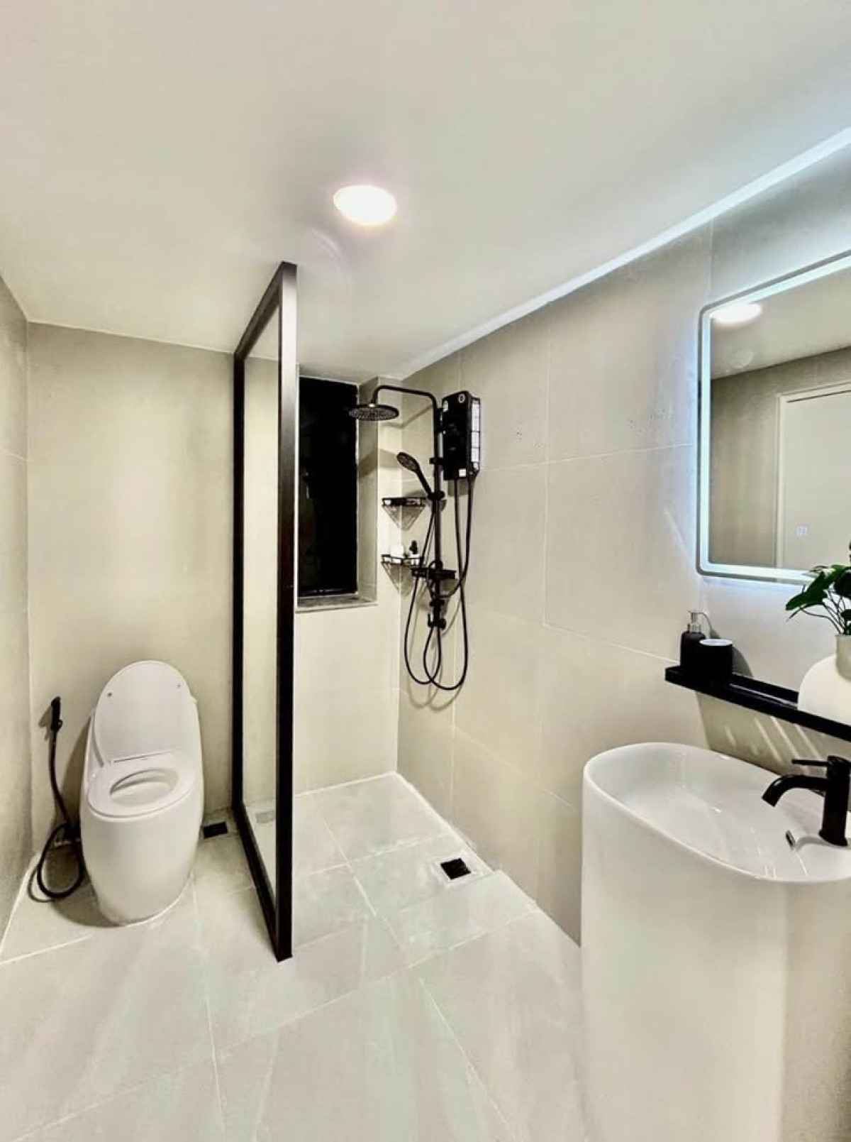 ขายคอนโดอ่อนนุช อุดมสุข : ขายคอนโด  เอท ทองหล่อ ชั้นสูง รีโนเวทใหม่ BTS-ทองหล่อ คลองตันเหนือ เขต วัฒนา กรุงเทพ CX-149521