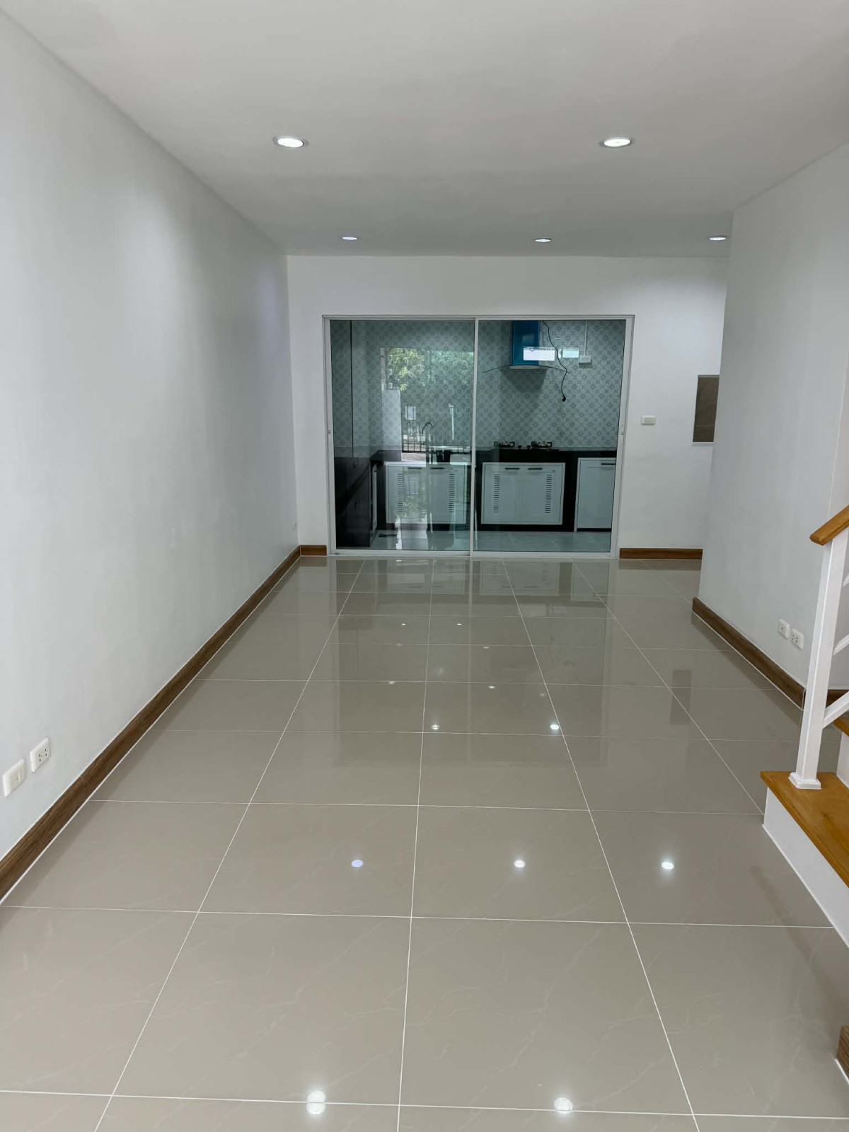 ขายทาวน์โฮมบางแค เพชรเกษม : ขายทาวน์เฮ้าส์/ทาวน์โฮม  พฤกษาทาวน์ เพชรเกษม 81 หน้ากว้าง รีโนเวทใหม่ หนองแขม เขต หนองแขม กรุงเทพ  CX-147198