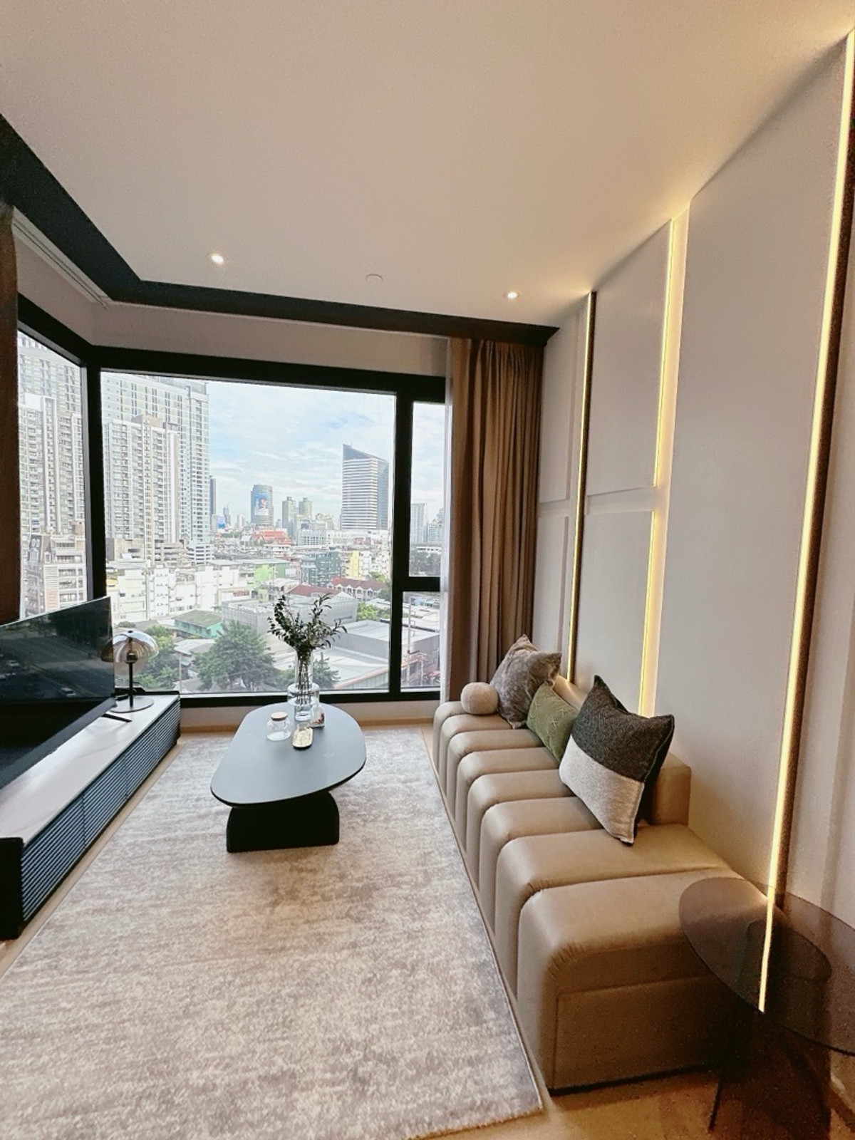 ขายคอนโดพระราม 9 เพชรบุรีตัดใหม่ RCA : 𝐀𝐒𝐇𝐓𝐎𝐍 𝐀𝐒𝐎𝐊𝐄 𝐑𝐀𝐌𝐀𝟗 /𝟐 𝐁𝐞𝐝 𝐑𝐨𝐨𝐦 ฟรีทุกค่าใช่จ่าย พร้อมเข้าอยู่ ผ่อนสบายๆ 𝟐𝟓,𝟎𝟎𝟎/𝐦𝐨𝐧𝐭𝐡 โปรปิดตึก 3 ห้องสุดท้าย 