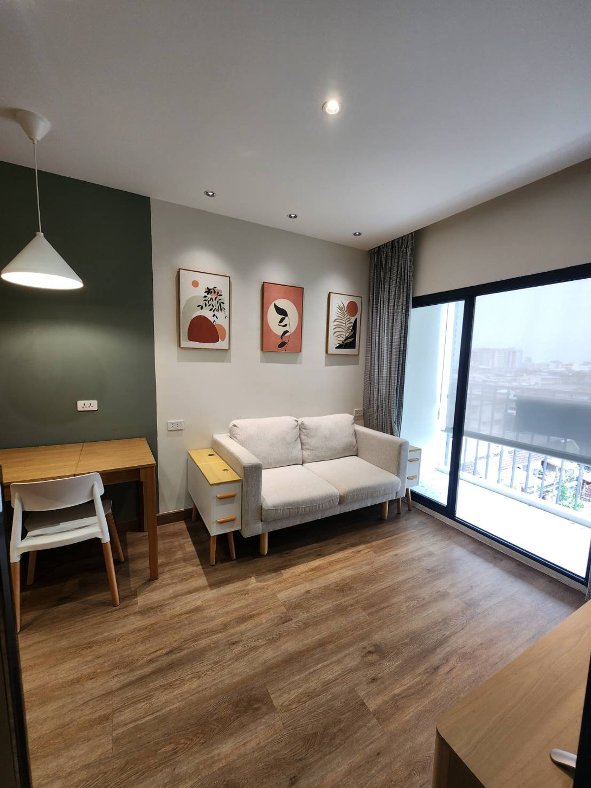 For SaleCondoRama9, Petchburi, RCA : Near MRT Rama 9