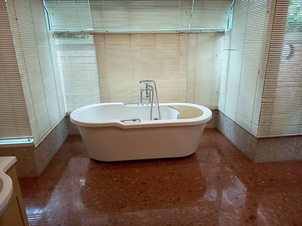 ให้เช่าบ้านบางนา แบริ่ง ลาซาล : ให้เช่า‼️บ้านเดี่ยว เนื้อที่ 351 ตร.ว. ซอยลาซาน ถนนสุขุมวิท 107  บางนา  กรุงเทพฯ  รีโนเสทใหม่  สวยกิ๊ก📌