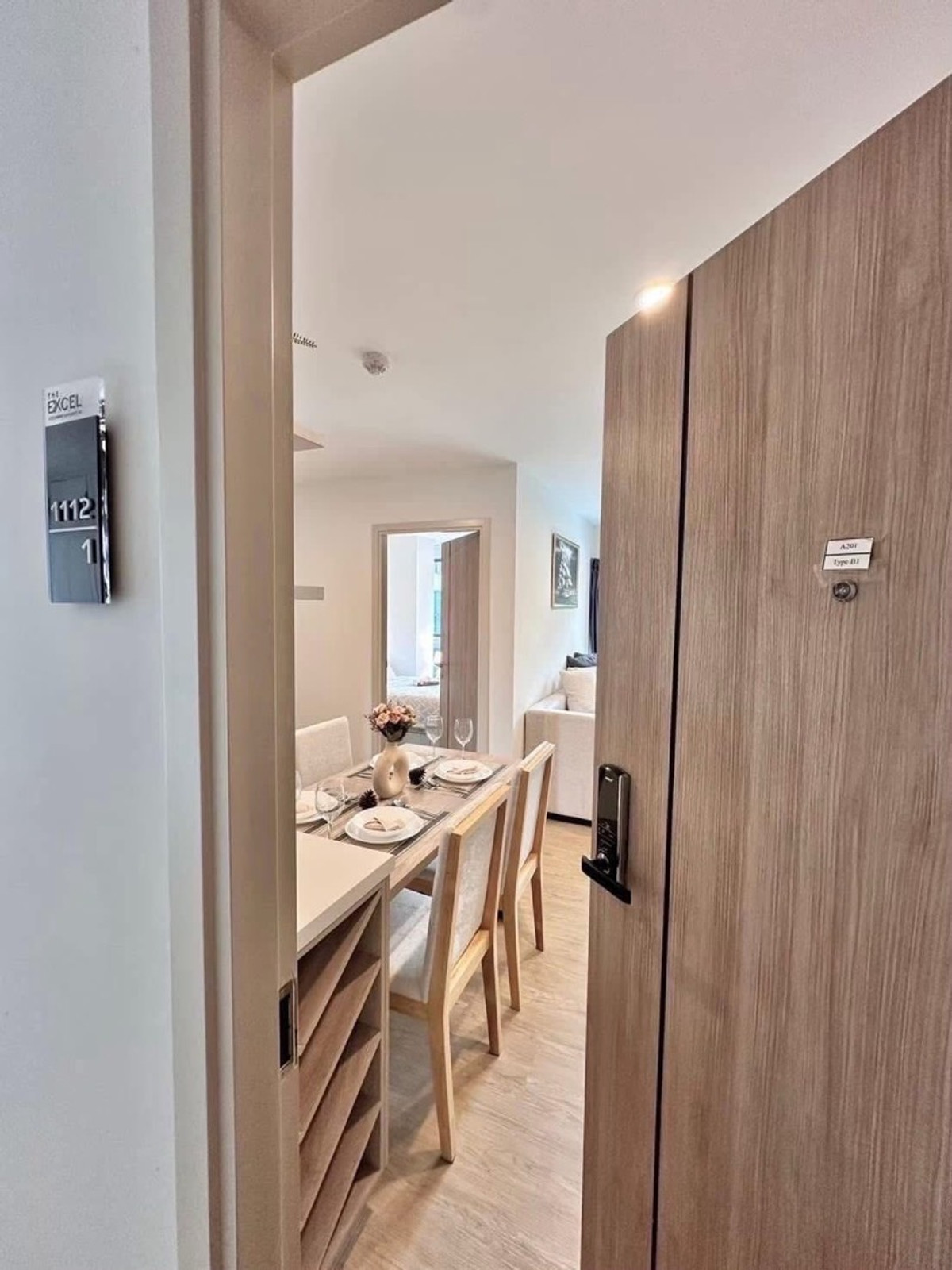 ให้เช่าคอนโดอ่อนนุช อุดมสุข : ปล่อยเช่า The Excel Hide
away สุขุมวิท 50