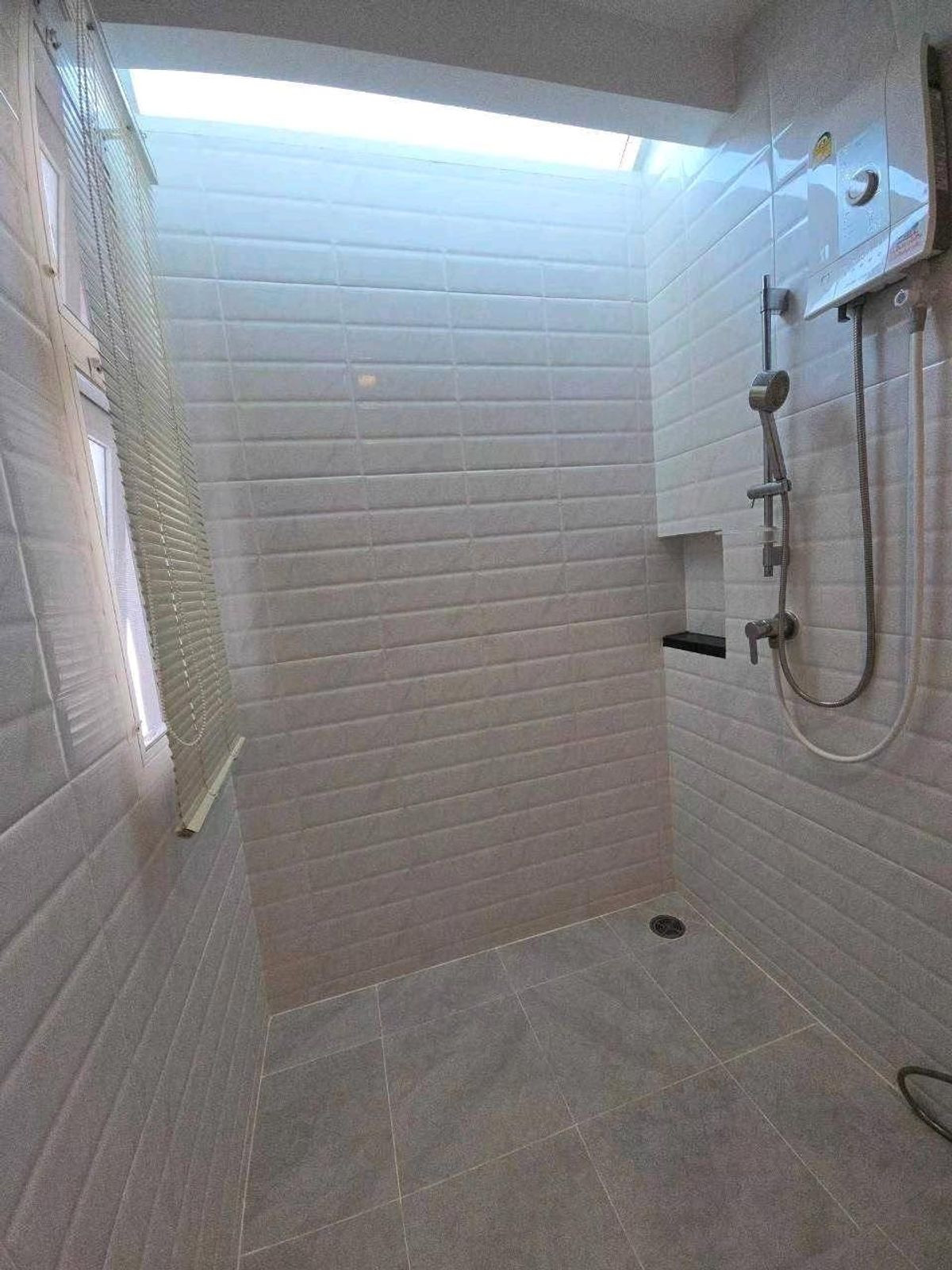 For SaleHouseLadkrabang, Suwannaphum Airport : Casa Grand On Nut-Wong Wian, located on Sukhaphiban 2 Road and On Nut Expressway Road.