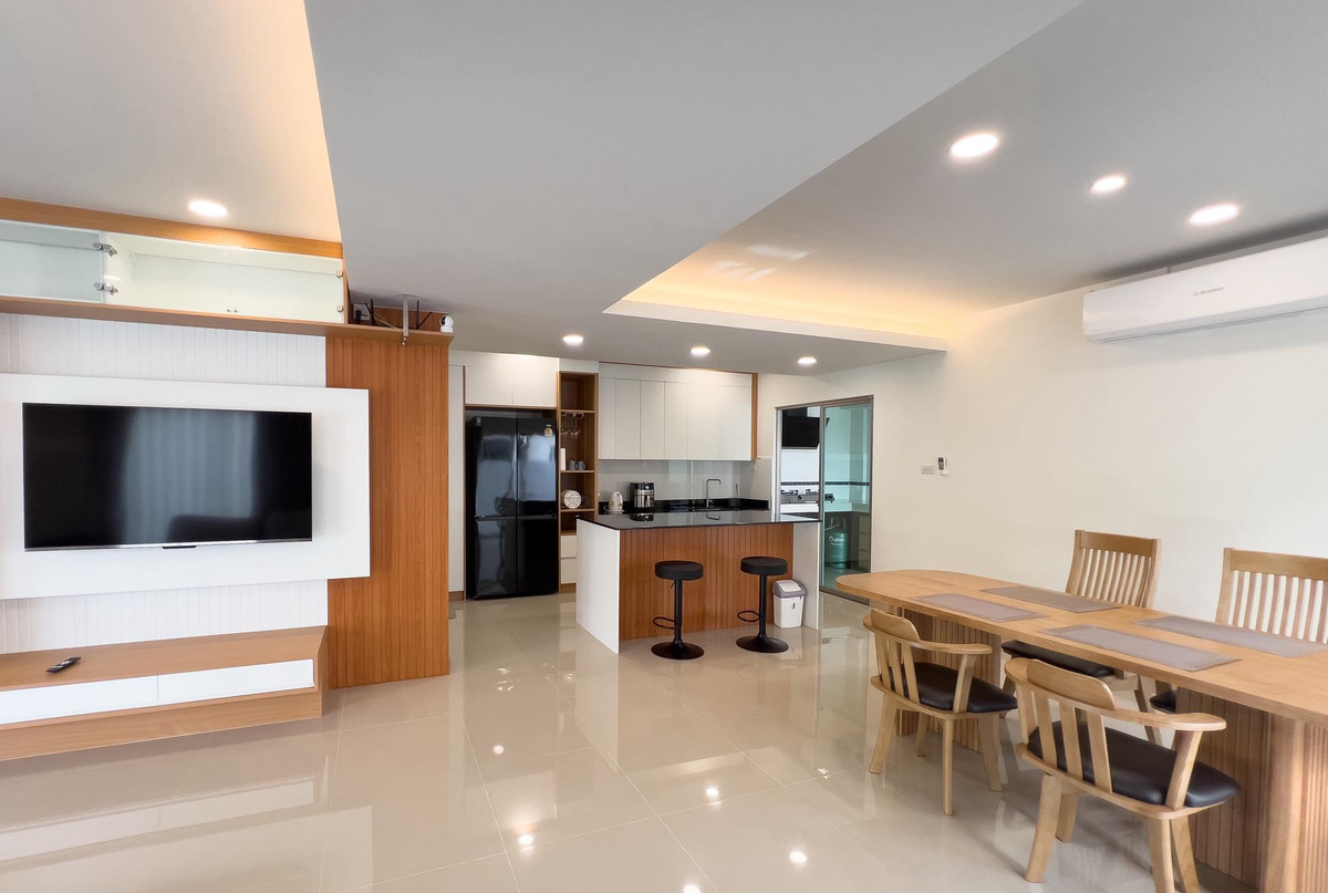 For RentHousePattaya, Bangsaen, Chonburi : For rent, beautiful detached house near Pattaya city. and international school, fully furnished, ready to move in