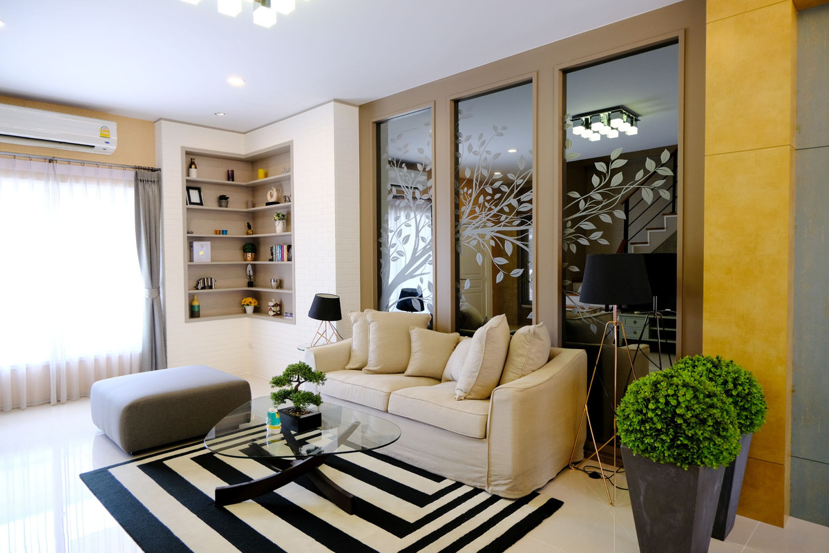 For SaleTownhomePathum Thani,Rangsit, Thammasat : 95360 - The most beautiful in the village, sample house, fully decorated, 2-story townhouse, corner plot, good location, zone in front of the project. Grandville University Pathum Thani-Sai Nai