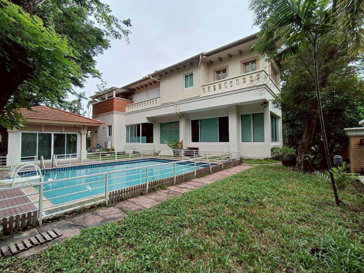 ให้เช่าบ้านบางนา แบริ่ง ลาซาล : ให้เช่า‼️บ้านเดี่ยว เนื้อที่ 351 ตร.ว. ซอยลาซาน ถนนสุขุมวิท 107  บางนา  กรุงเทพฯ  รีโนเสทใหม่  สวยกิ๊ก📌