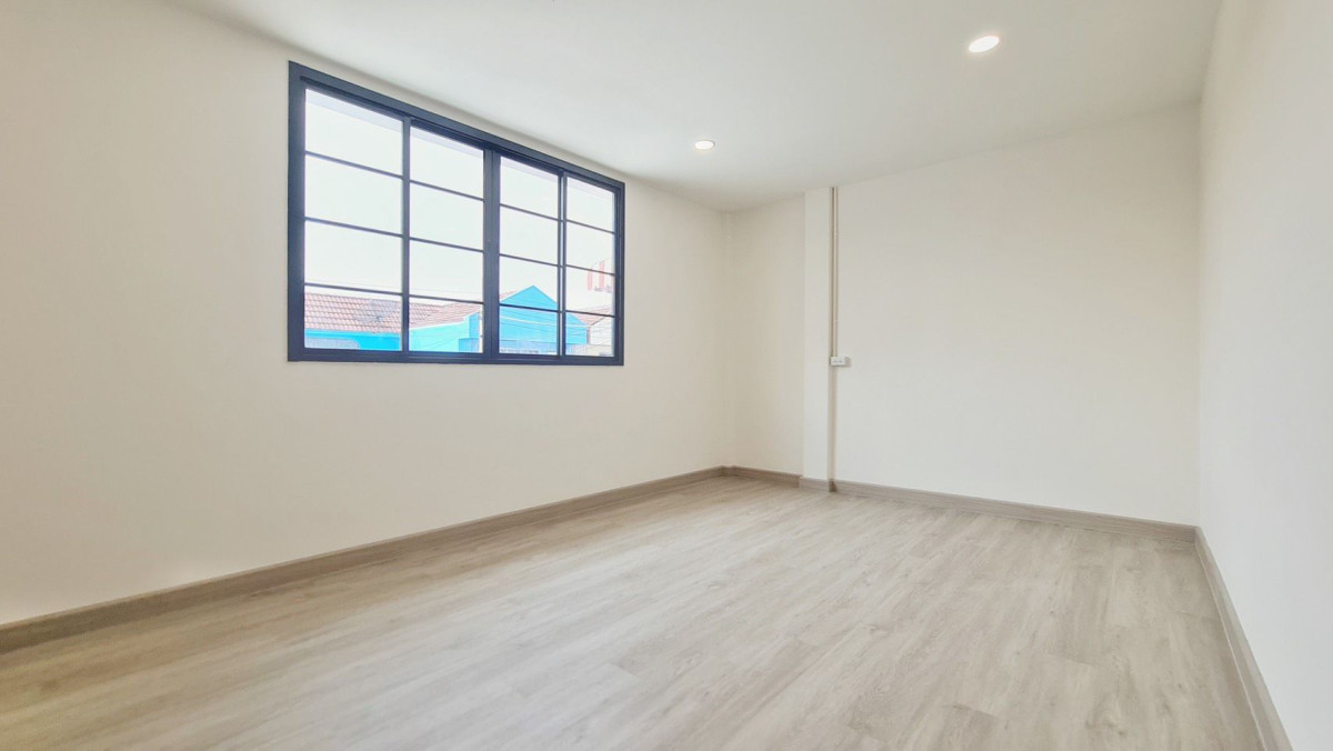 ขายทาวน์โฮมพระราม 5 ราชพฤกษ์ บางกรวย : ขายทาวน์เฮ้าส์/ทาวน์โฮม  บ้านสมชายพัฒนา รีโนเวทใหม่ บางกรวย บางกรวย นนทบุรี  CX-146821