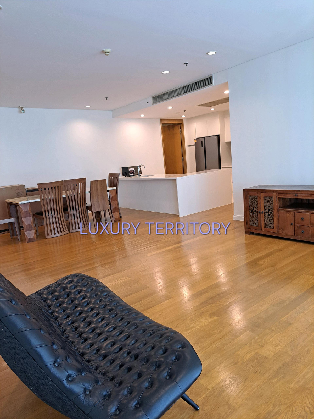 คอนโดสีลม ศาลาแดง บางรัก : Royal Saladaeng for Sale
Location : Saladaeng , Silom