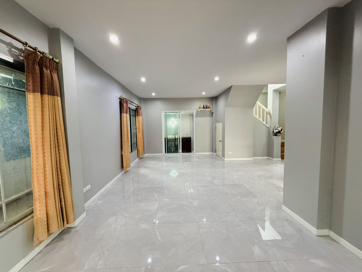 ขายบ้านพระราม 5 ราชพฤกษ์ บางกรวย : ขายบ้าน ธนาสิริ ปิ่นเกล้า - ราชพฤกษ์ MRT-บางรักน้อยท่าอิฐ บางกร่าง เมืองนนทบุรี นนทบุรี CX-139982