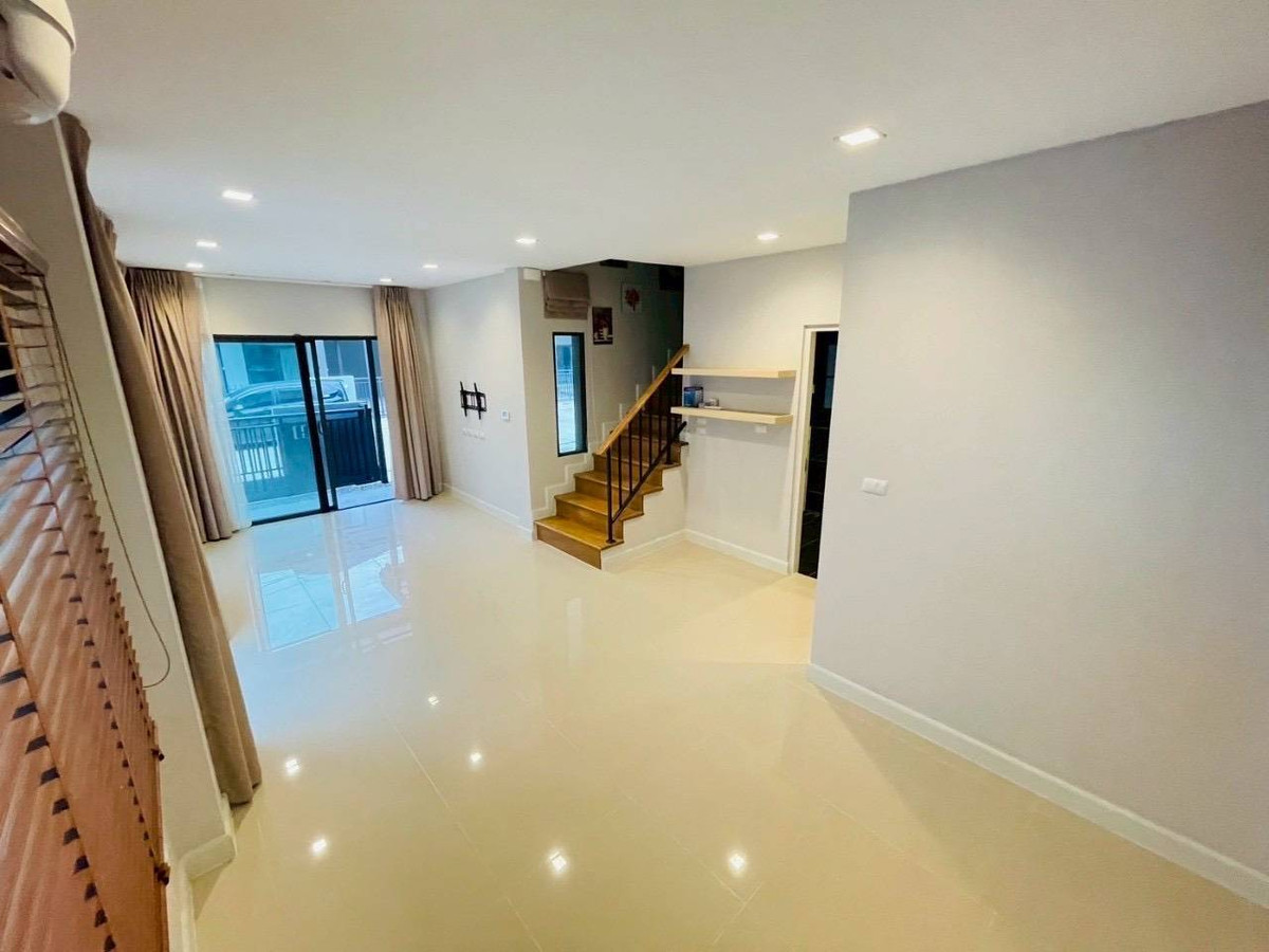 ขายบ้านนนทบุรี บางใหญ่ บางบัวทอง : 95249 - ขายด่วน บ้านแฝดสุดสวย VENUE เวสต์เกต บางใหญ่