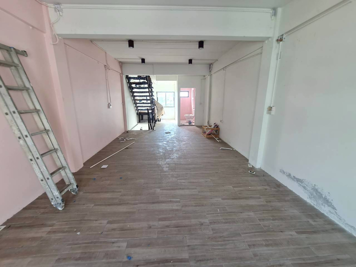 ขายอาคารพาณิชย์นนทบุรี บางใหญ่ บางบัวทอง : 87970 - ขายตึกแถว 4 ชั้น พร้อมชั้นลอยและดาดฟ้า ทำเลทอง การเดินทางสะดวก ใกล้ MRT สายสีชมพู สถานีสามัคคี #ถนนสามัคคี #ท่าทราย #นนทบุรี