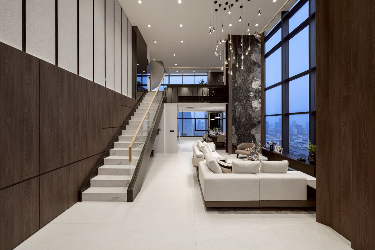 For SaleCondoRatchathewi,Phayathai : CONNER Ratchathewi | Super Luxury Penthouse, 3 floors, 270 degree view, near BTS Ratchathewi, the newest Super Luxury condo from The Creators HQ, outstanding with the Vertical Forest concept - an 80 meter high sky garden planted with over 145,987+ trees, 