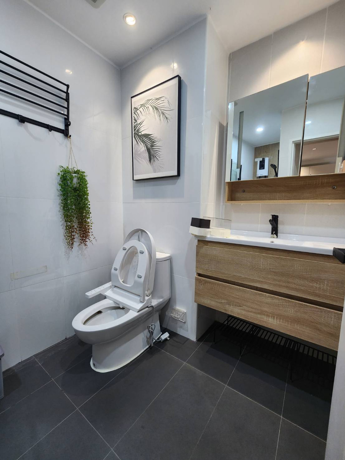 For SaleCondoRama9, Petchburi, RCA : Near MRT Rama 9