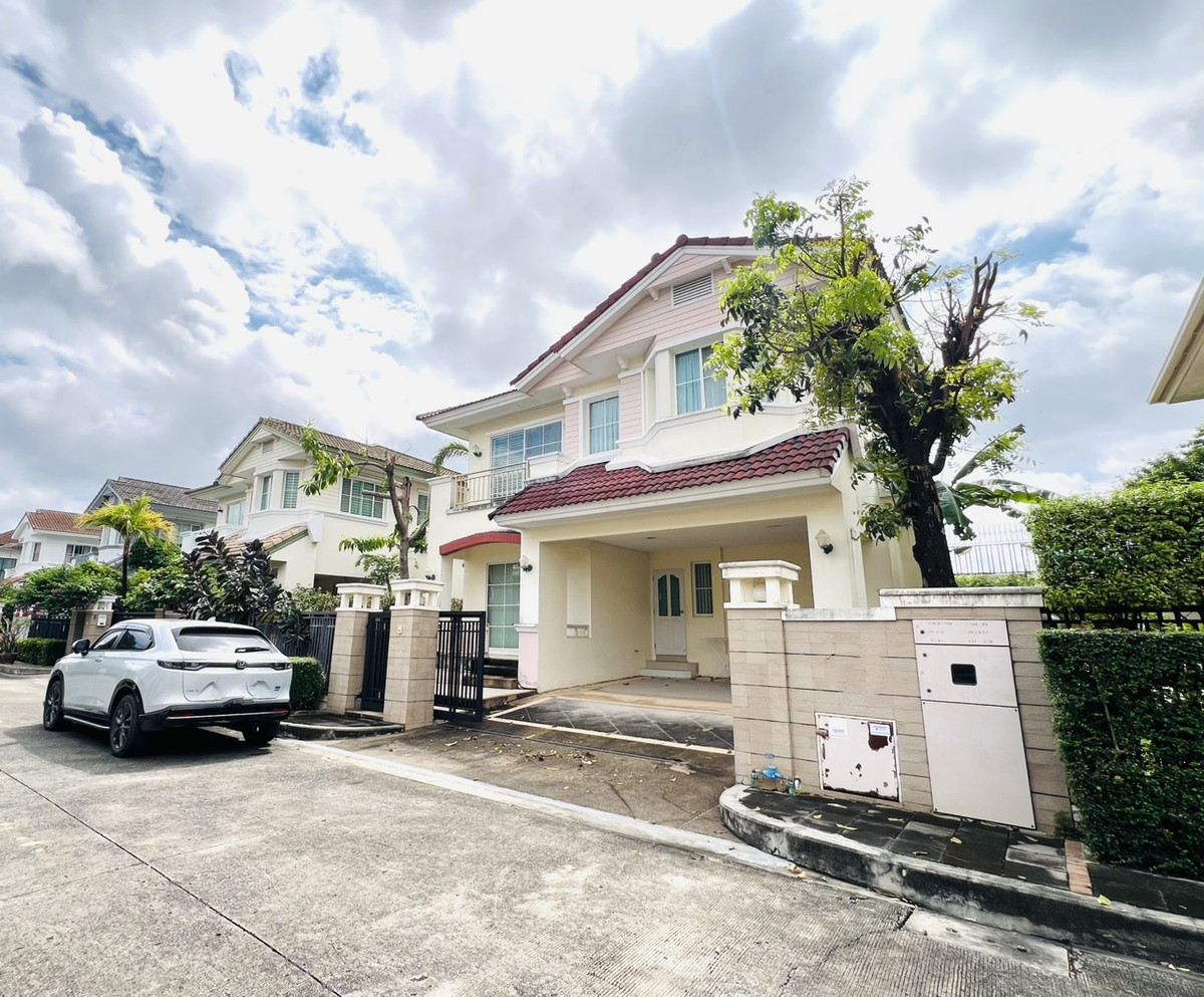 For RentHouseMin Buri, Romklao : For rent Nantawan Ramkhamhaeng 94 near ASCOT, RAIS, The Mall Bangkapi.